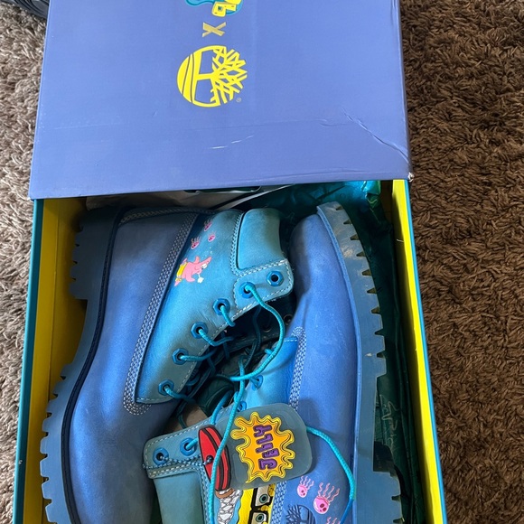 Timberland Kids Blue Boots with Fun Graphics - Picture 2 of 7
